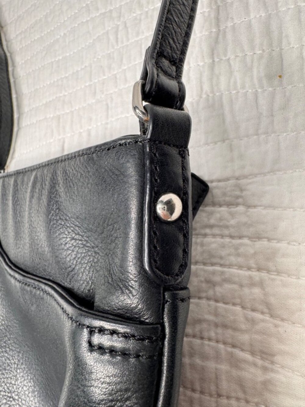 Margot New York Black Pebbled Leather Zip Hipster Crossbody Bag Purse - Picture 3 of 11